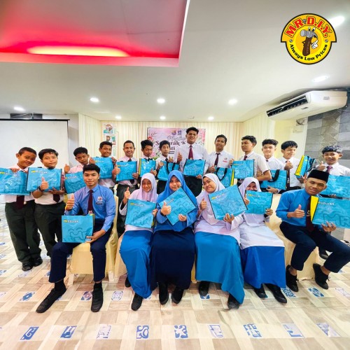 MR.DIY CSR: Back to School - Program Pendidikan Khas Integrasi (PPKI) SMK Menerong