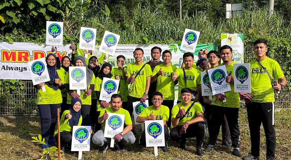 MR.DIY CSR: Seed Planting Project
