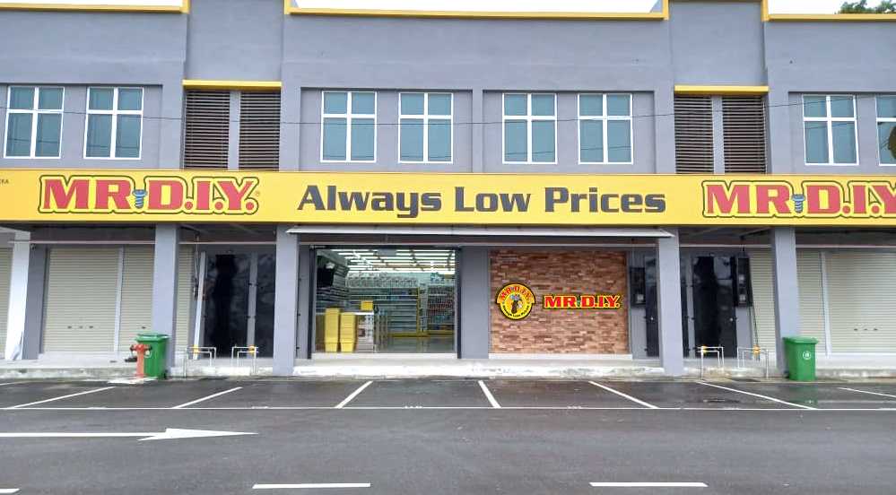 779th Store Opening at Pusat Perniagaan Ixora, Selama