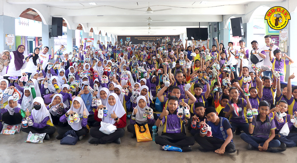 MR.DIY CSR: Upcycling @ SK Sijangkang Jaya