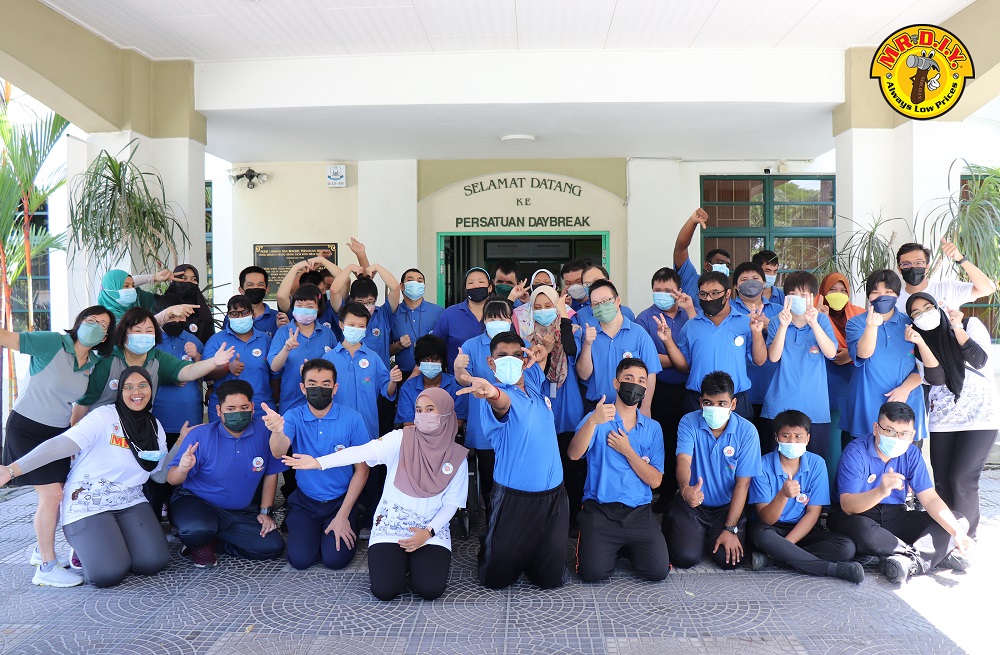MR.DIY CSR: Walk With Style @ Persatuan DAYBREAK, Ipoh