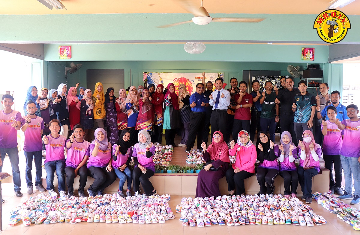 MR.DIY CSR: Walk with Style - SK. Kemasek