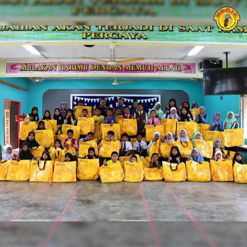 MR.DIY CSR: Back To School SK. Kijal, Terengganu