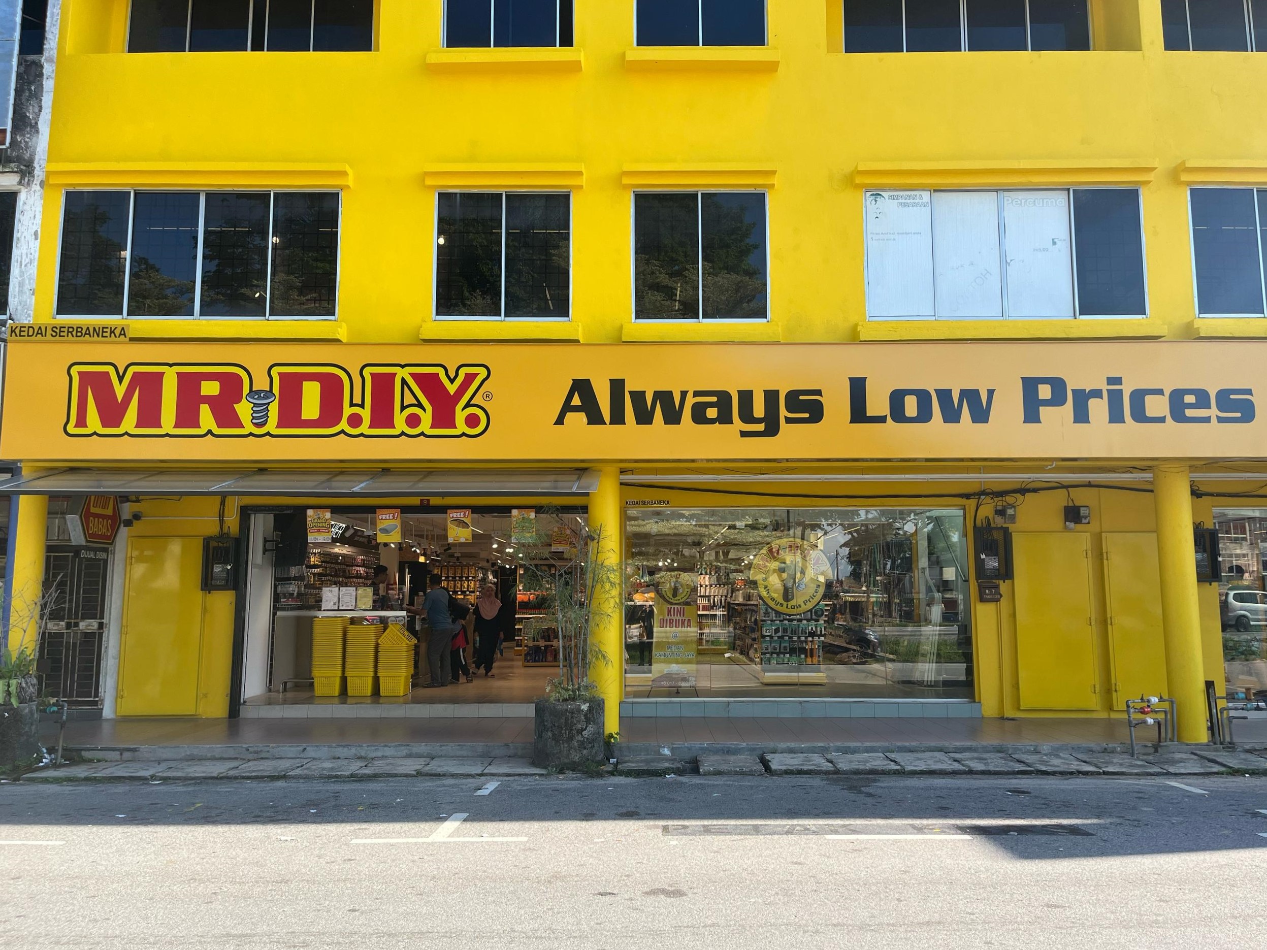 New Store Grand Opening Event at Medan Kamunting Jaya, Kamunting Perak