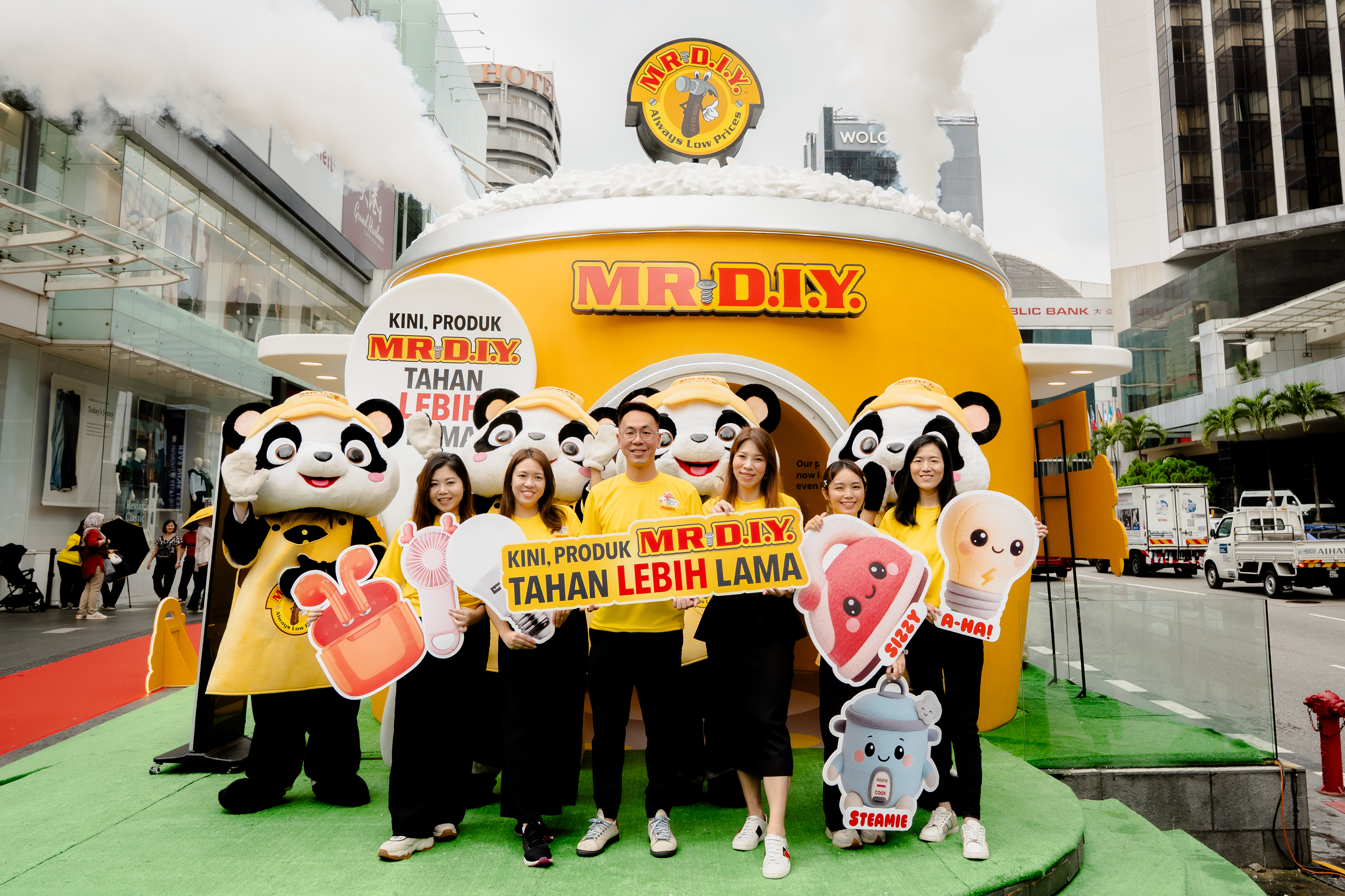 MR D.I.Y. launches ‘Kini, Produk MR D.I.Y. Tahan Lebih Lama’ initiative