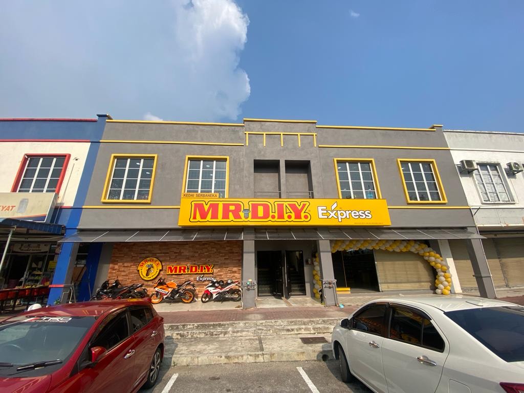 1098th Store Grand Opening Event at Wisma Koperasi Labu, Negeri Sembilan