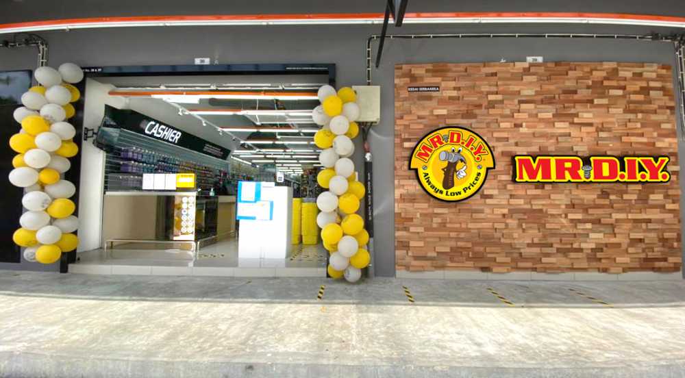 754th Store Opening at Pusat komersial Pantai, Batu Pahat