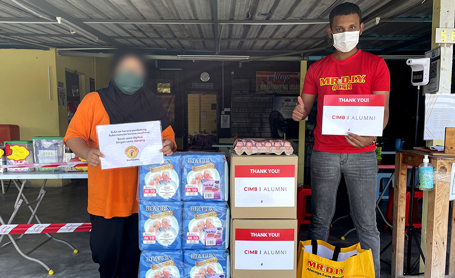 MR.DIY CSR: MR.DIY x CIMB Alumni 4 Families with Disabled Family Members