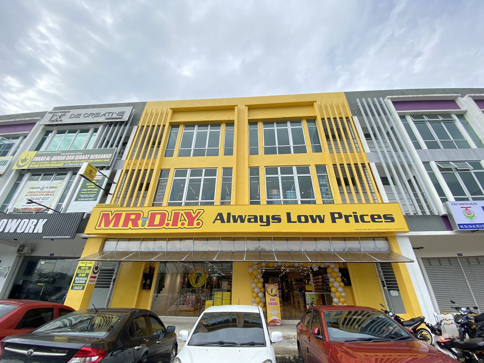 1299th Store Grand Opening Event at Taman Scientex Utama, Senai