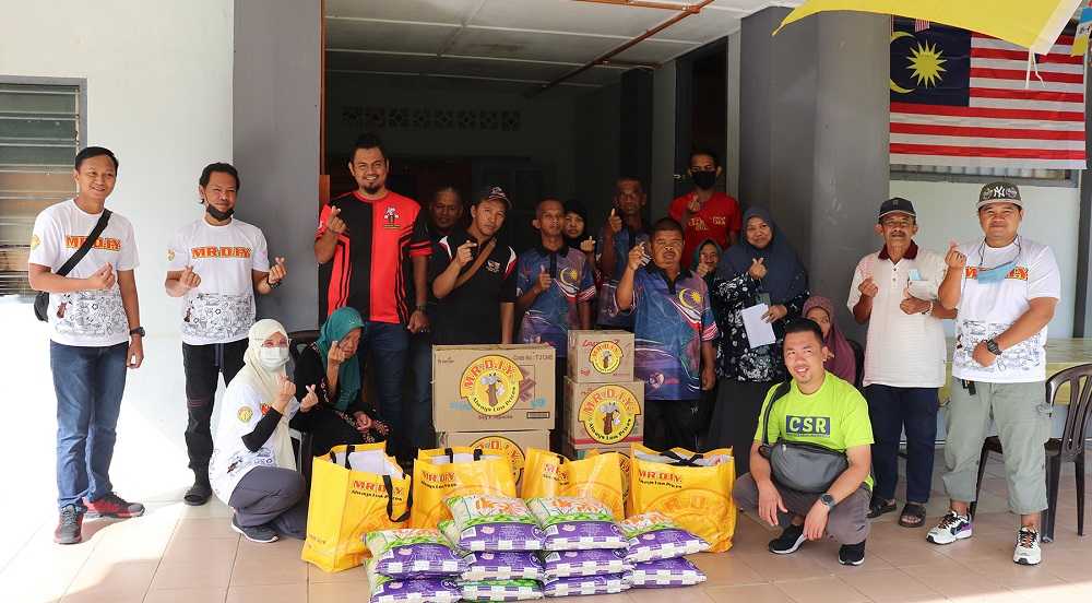MR.DIY CSR: Food and Essential Aids to B40 Families in Johol, Negeri Sembilan