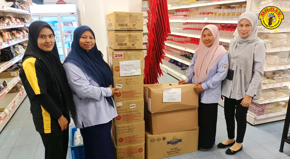 MR D.I.Y. CSR: Community Aid - Baking Tools for Asnaf