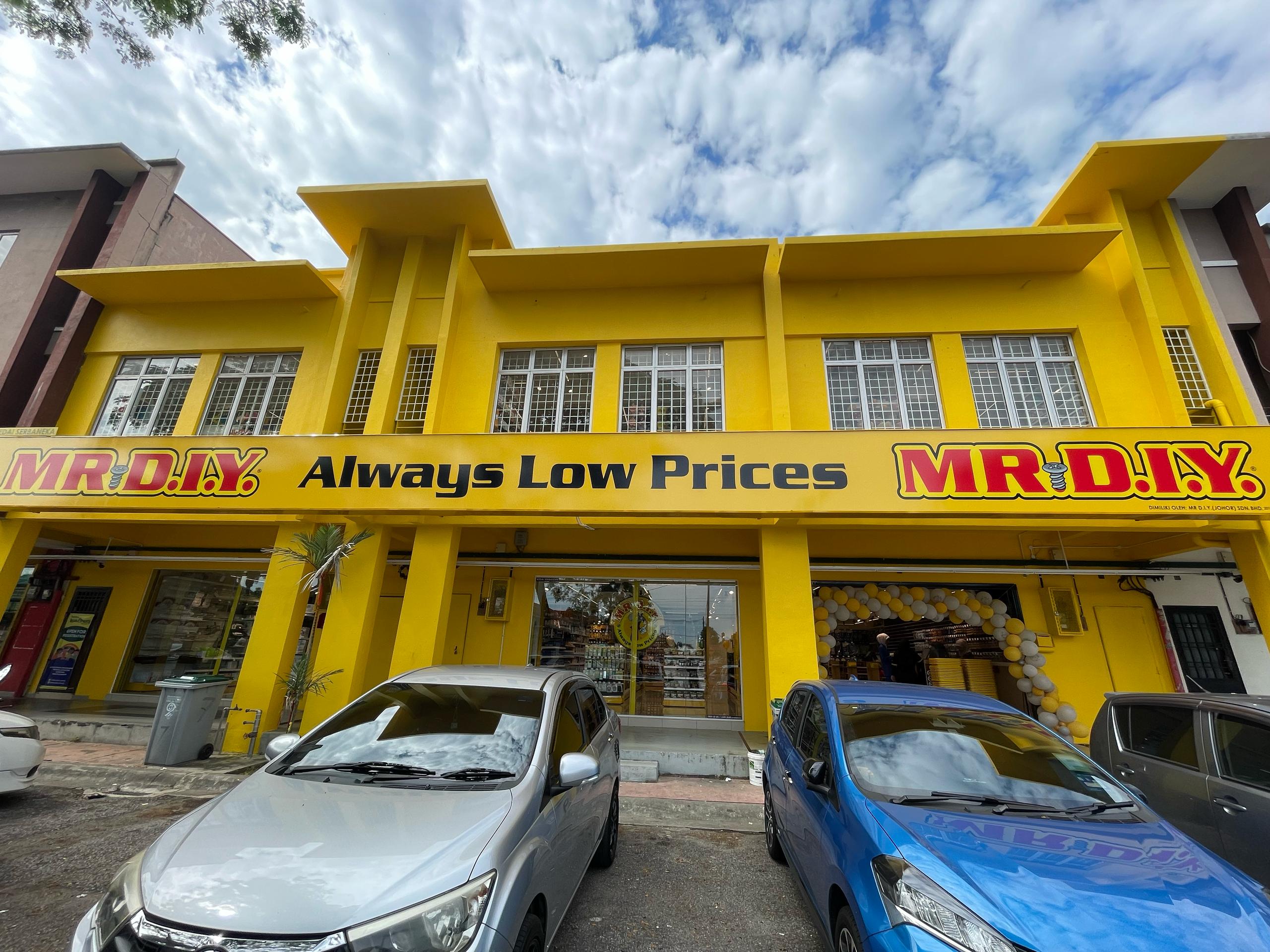 1385th Store Grand Opening Event at Taman Sierra Perdana, Masai Johor