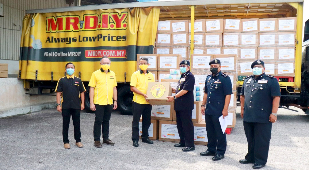 MR.DIY COVID-19 CSR: PDRM Nationwide