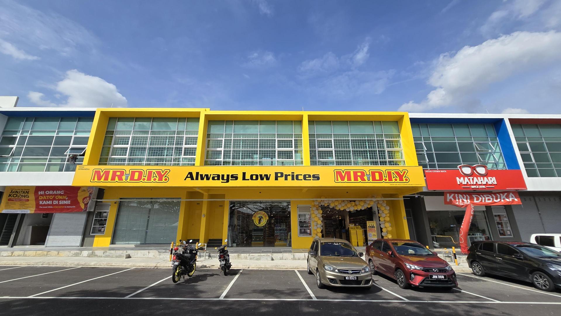 1406th Grand Opening Event at Bandar Dato Onn Jalan Perjiranan 15, Johor Bharu