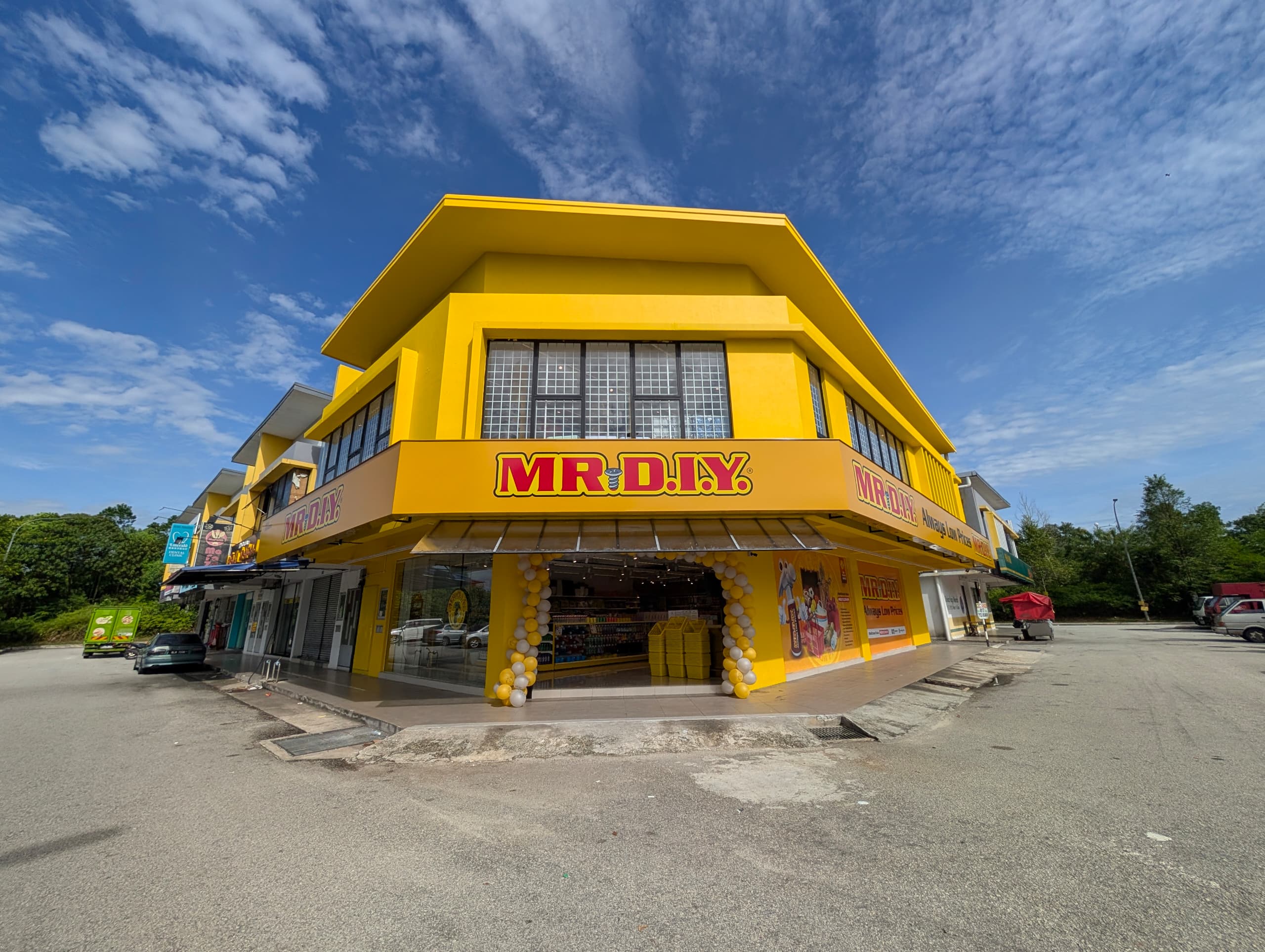 1390th Store Grand Opening Event at Kota Emerald, Rawang Selangor