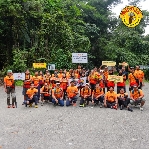 MR.DIY CSR: Jiran Sejati, Sentiasa di Sisi - Hiking Trail Conservation