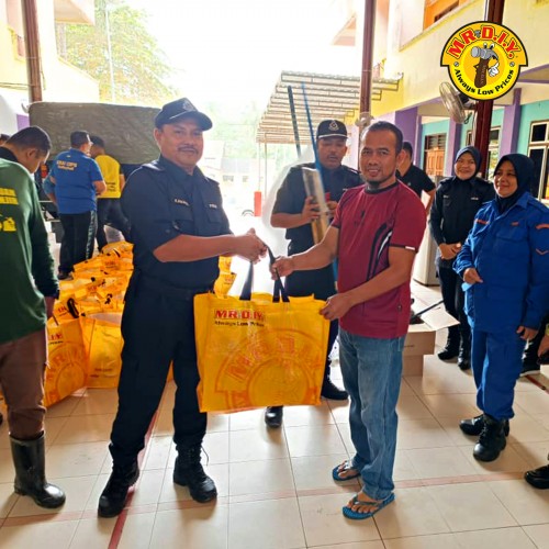 MR.DIY CRS: Flood Aid Kuala Krai, Kelantan