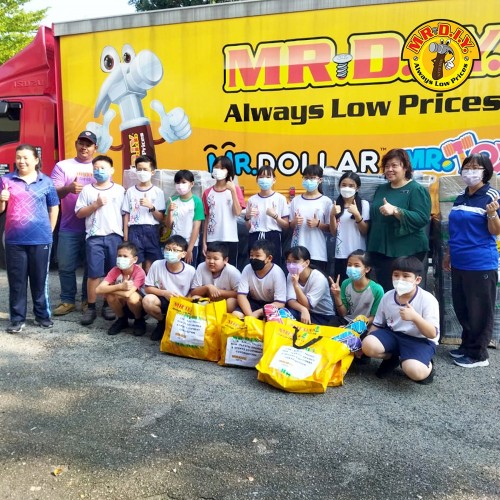 MR.DIY CSR: A Sporty Boost to SJK(C) Thung Hon