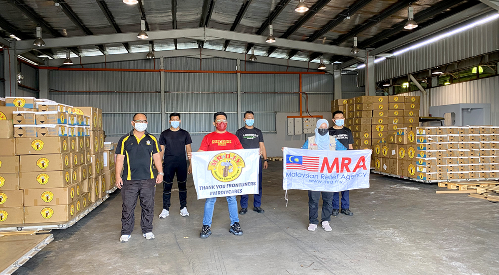 MR.DIY COVID-19 CSR: MR.DIY x Malaysian Relief Agency (MRA) PPEs to Sabah & Sarawak