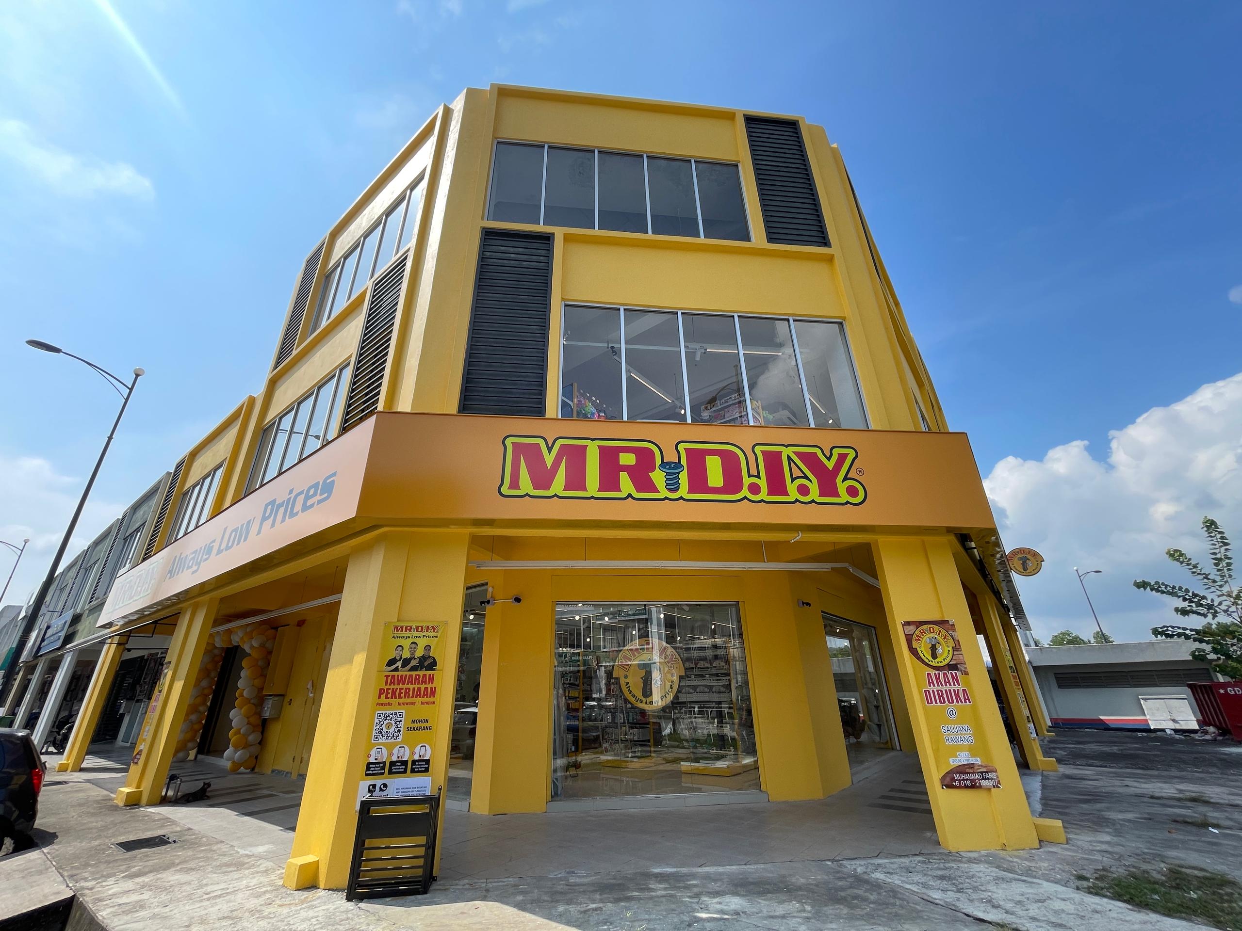 1349th Store Grand Opening Event at Saujana Rawang, Rawang Selangor