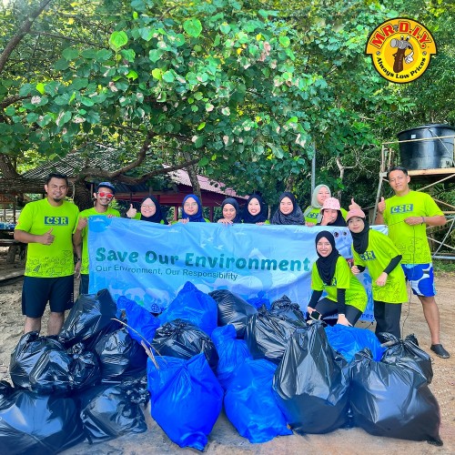 MR.DIY CSR: Beach Clean-Up at Kilim, Langkawi
