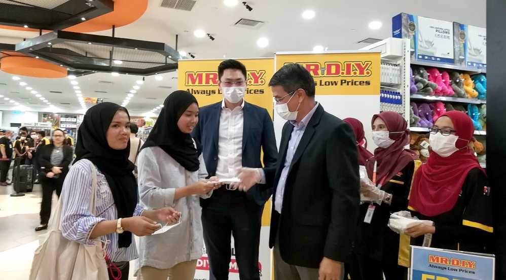 MR.DIY Free Face Masks 2020