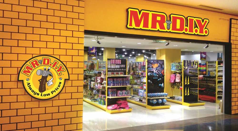 57th Store Opening at E-Curve