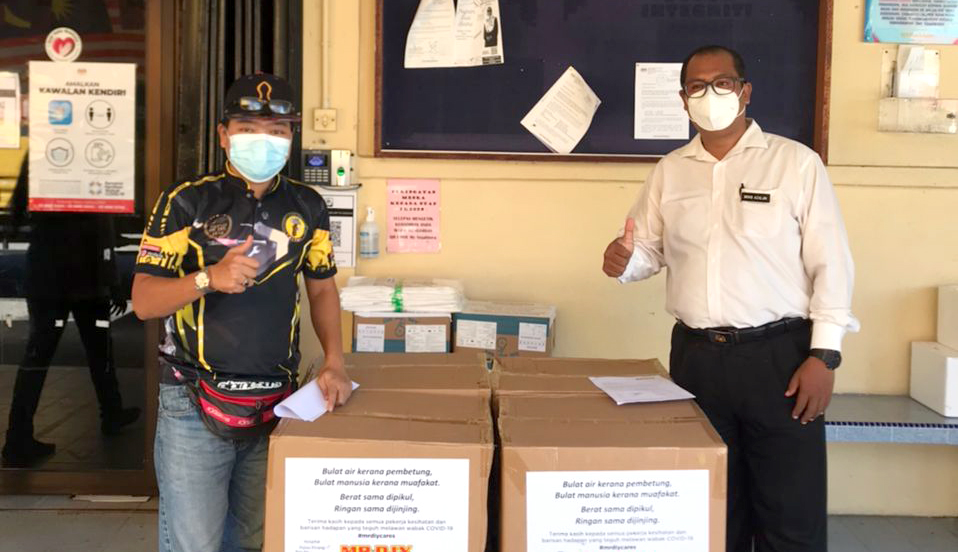 MR.DIY COVID-19 CSR: MR.DIY x Malaysian Relief Agency (MRA) PPEs to Penang