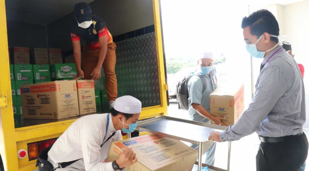 MR.DIY COVID-19 CSR: University Malaya Medical Centre (UMMC)