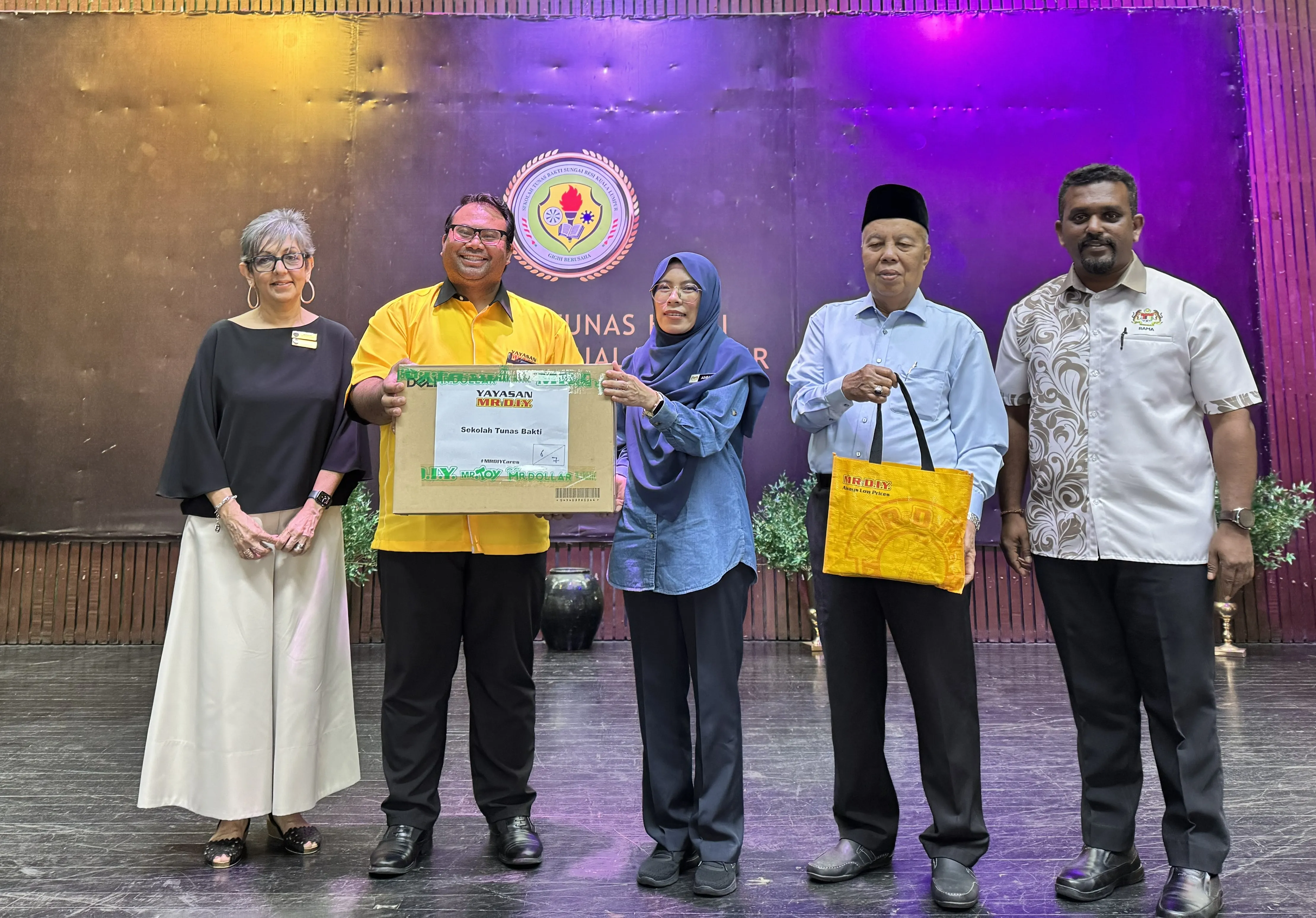 Yayasan MR D.I.Y. Repurposes Technology for Learning