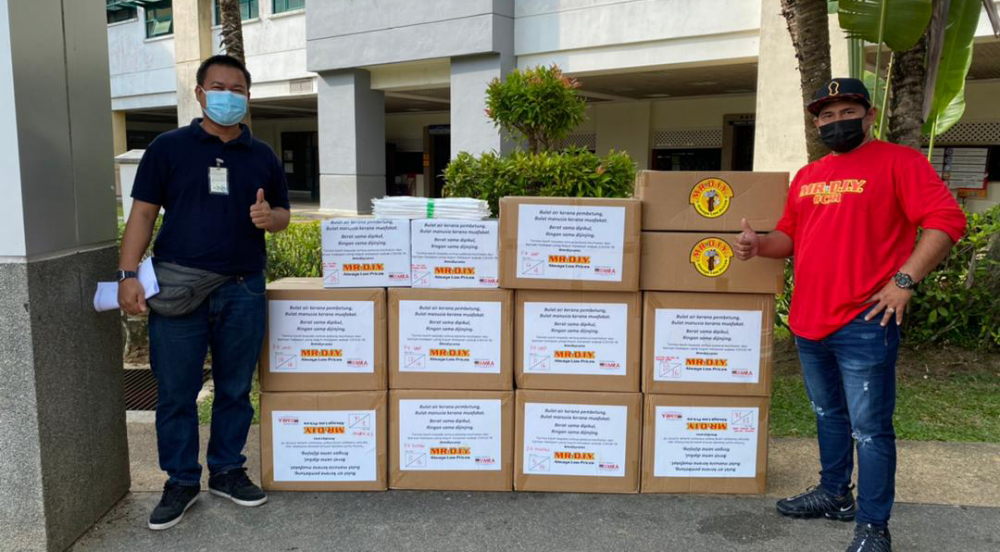 MR.DIY COVID-19 CSR: MR.DIY x Malaysian Relief Agency (MRA) PPEs to Pahang