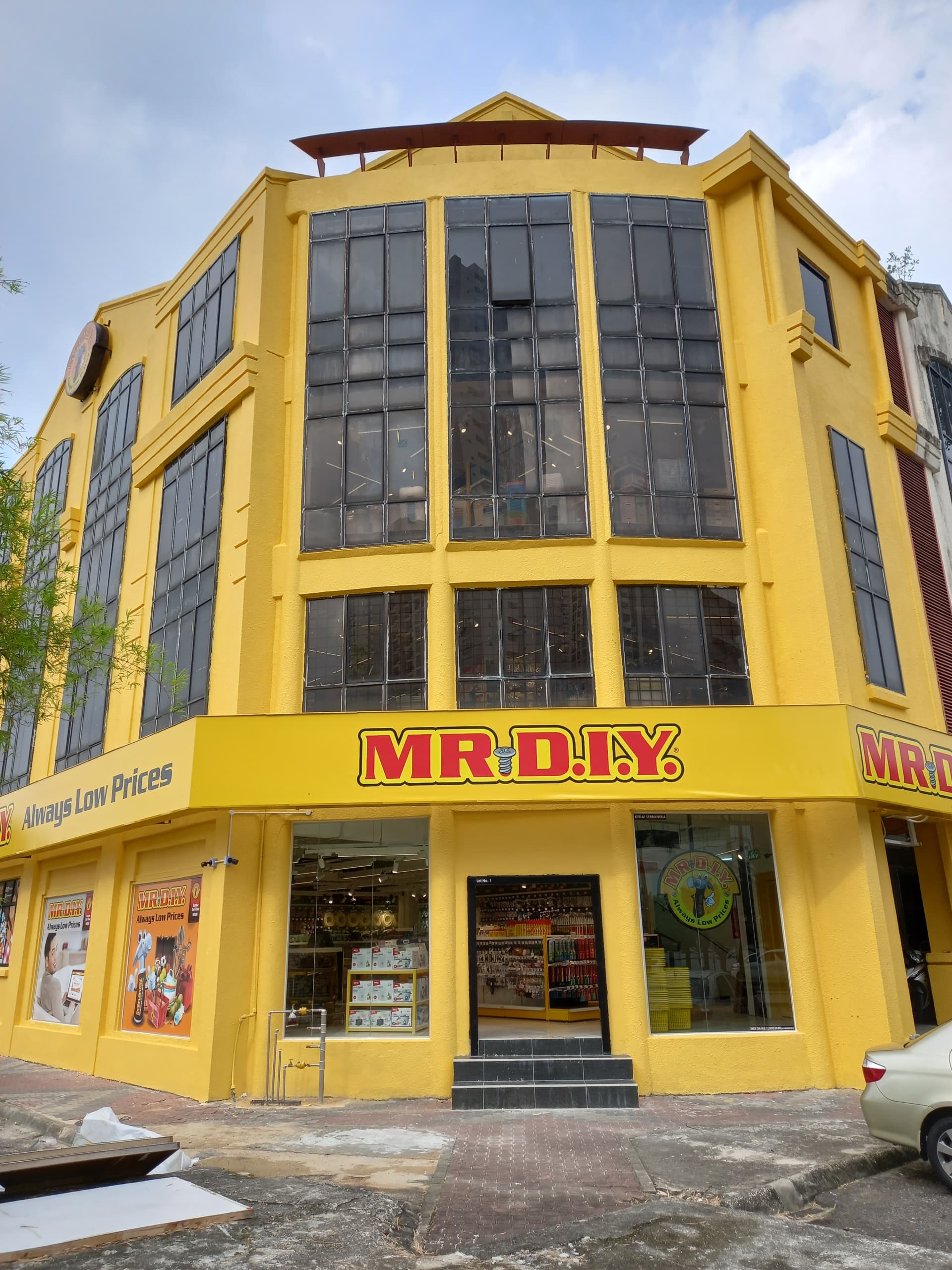 1357th Store Grand Opening Event at Bandar Baru Seri Alam Masai Johor