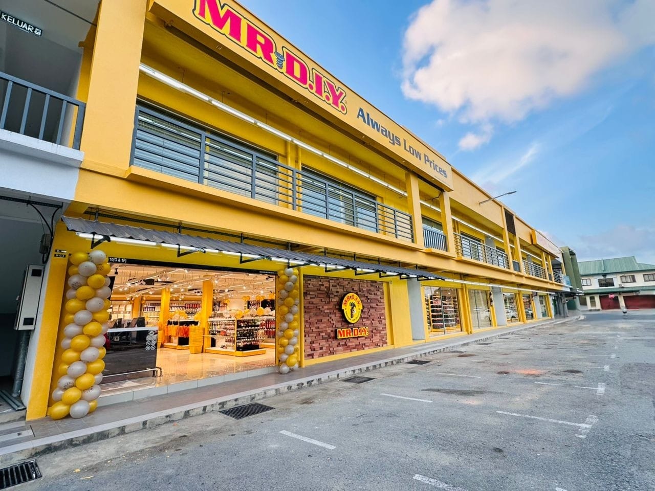 New Store Grand Opening Event at Sikuati Square, Kudat Sabah