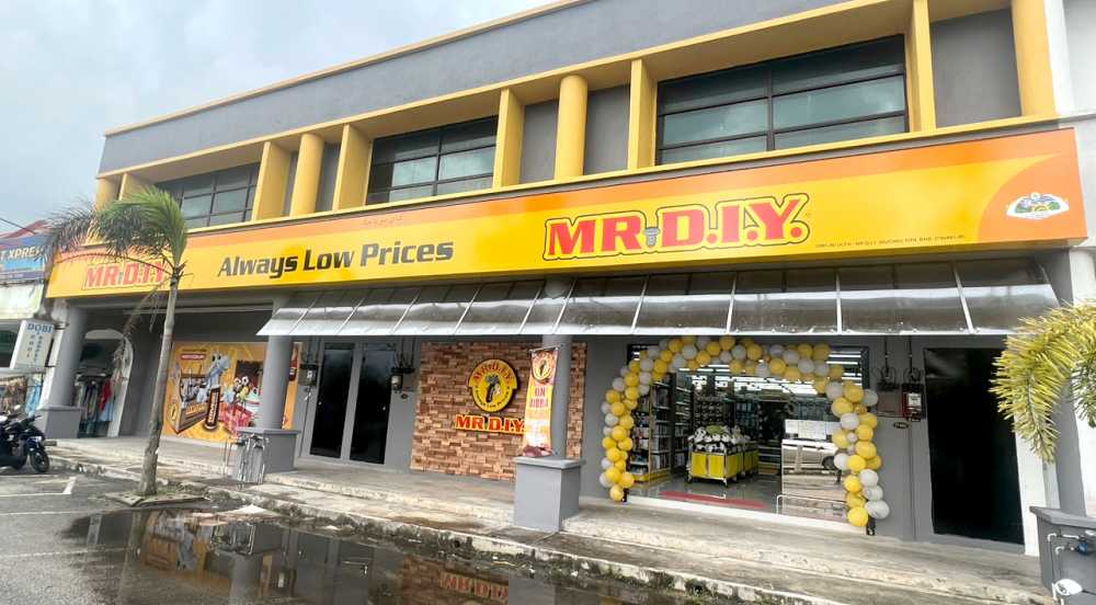 975th Store Opening at Taman Geliga Sempadan, Kemaman
